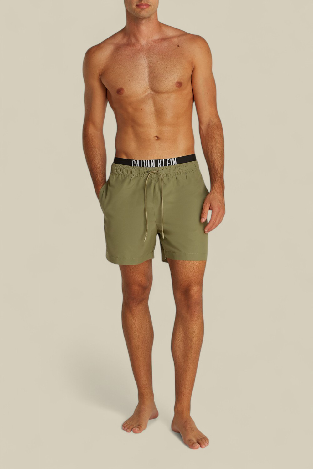 תמונת כל הלוק של מכנסי בגד ים CALVIN KLEIN